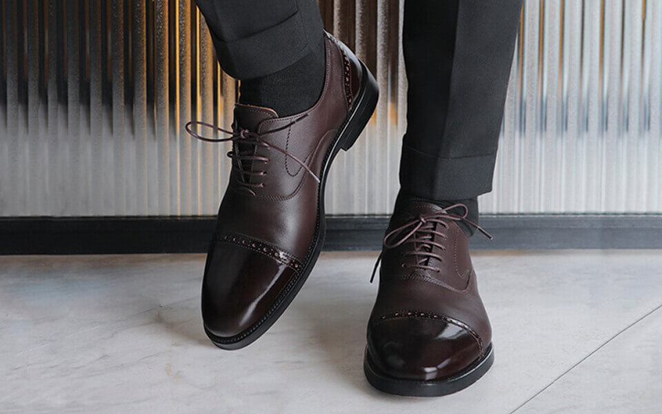 خرید کفش مردانه چرم طبیعی [35+ مدل شیک و بادوام] - ساریپان
