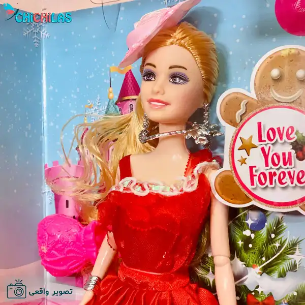 عروسک باربی با لباس قرمز
